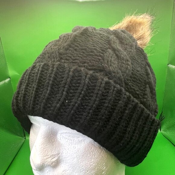 C.C. Exclusives Beanie Black Cable Knit Faux Fur Pom Pom Fall Winter Hat NWOT - Picture 3 of 10